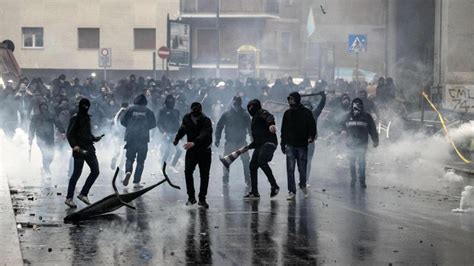 Matan De Un Tiro En La Cabeza Al Hist Rico L Der De Los Ultras De La Lazio