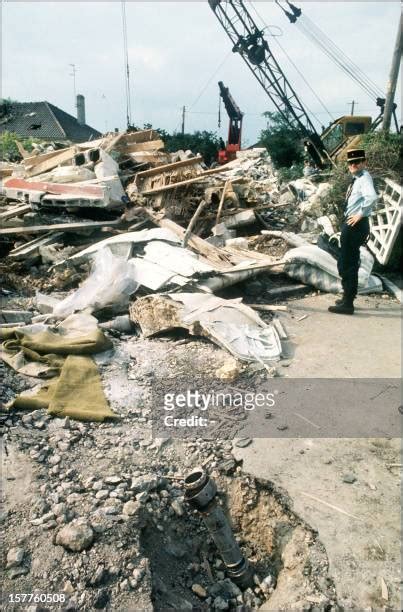 15 1973 Paris Air Show Tu 144 Crash Stock Photos, High-Res Pictures ...