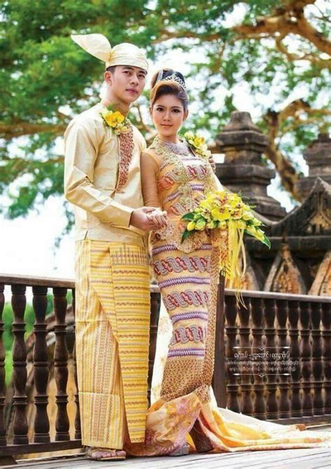 Myanmar Wedding Costumes Myanmar Myanmar Wedding Indian Wedding