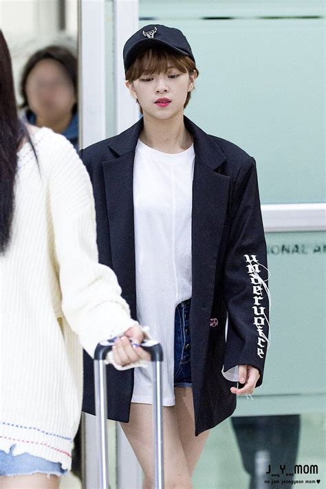 Jeongyeon Airport Fashion Twice Airport Fashion Nayeon Airport Fashion Jeongyeon 2016 Kpop