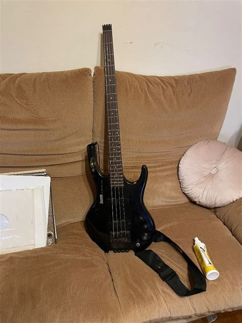 Hohner The Jack Professional Headless Bass Made During The Eighties Hobbies And Toys Music