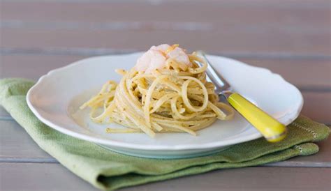 Linguine Con Pesto Tartare Di Scampi Al Profumo Di Limone E Il