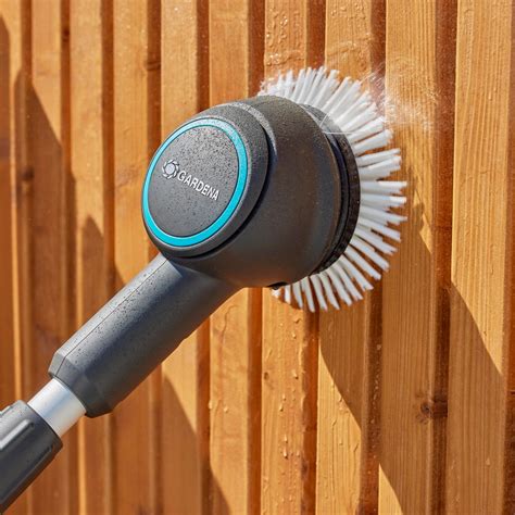 Gardena Akku Multi Reiniger Aquabrush Patio V P A Solo Kaufen Bei Obi