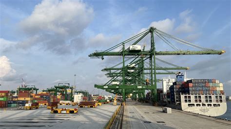 Tuas in Singapore on course to be largest, fully automated port ...