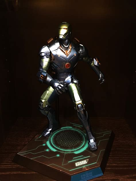 Hot Toys MMS D Iron Man Mark III Stealth Mode Version Page Collector