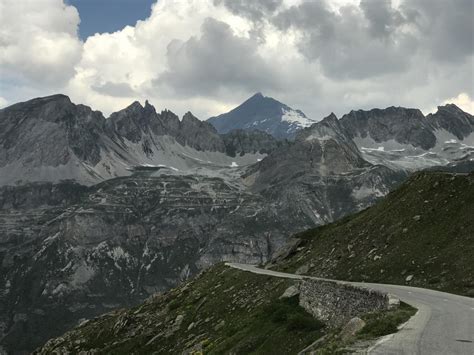 Climbing Col de L'Iseran - Val-d'Isere, France by bike - cycling data ...