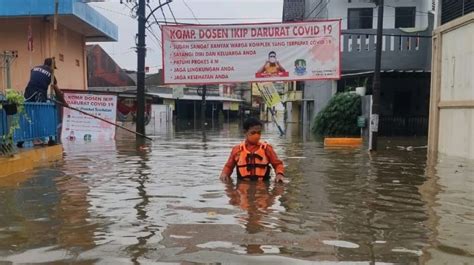 Titik Banjir Bekasi Hari Ini Taman Narogong Indah Sampai Meter