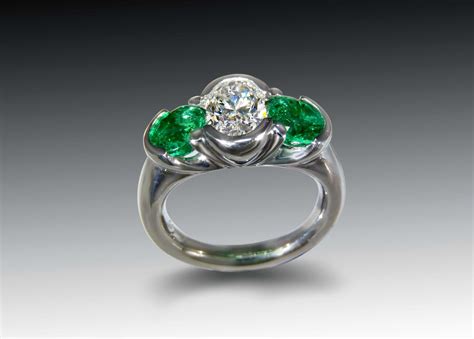 Diamond & Emerald Ring | Skylight Jewelers