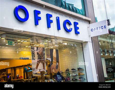 London November 2018 Office Shoe Shop Store On Oxford Street A