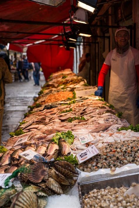 Mercato Ittico A Venezia Italia Immagine Editoriale Immagine Di