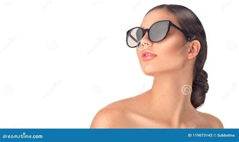 Beauty Fashion Model Girl Wearing Sunglasses Beautiful Woman Portrait