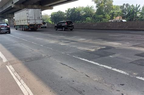 Awas Macet Parah Ada Perbaikan Jalan Tol Jakarta Cikampek Ini Titiknya