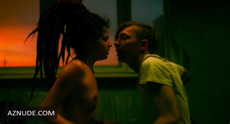 DA I DA NUDE SCENES AZNude