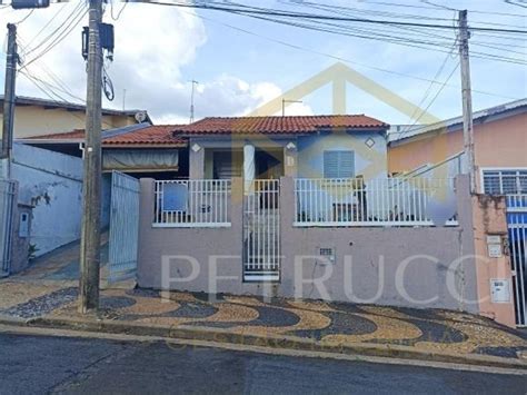 Casa na Rua Doutor Luíz Silvério 2073 Vila Marieta em Campinas por R