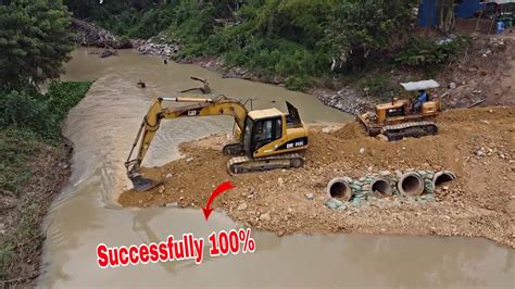 Best Mini Bulldozer Push Soil Into Water Landslide Dump Trucks