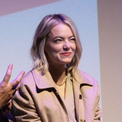 Pin By Ari On Emma Stone Celeb Emma Stone Blonde Emma Stone