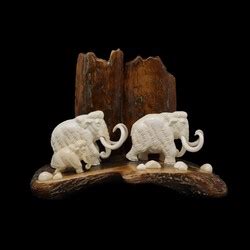 Композиции из бивня и кости мамонта