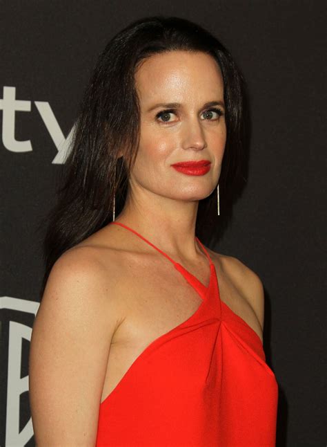 Elizabeth Reaser At Instyle And Warner Bros Golden Globe Awards