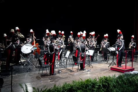 Carabinieri Anni Di Caserma Santa Lucia Successo Per Il Concerto