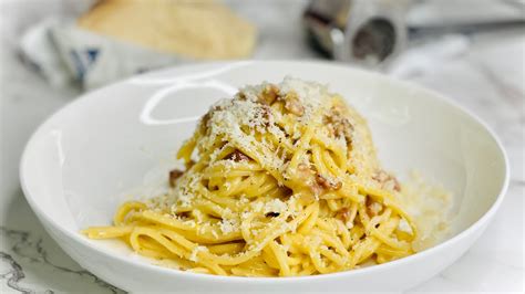 Authentic Italian Spaghetti Carbonara Recipe In 15 Minutes Home