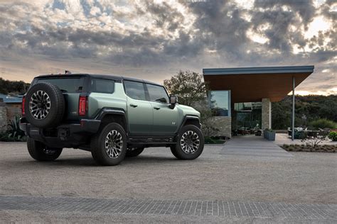 GMC HUMMER EV SUV | Electric SUV | GMC