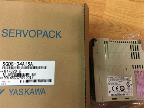 50 60HZ Industrial Servo Drives Japan Original 400w YASKAWA SGDS 04A15A