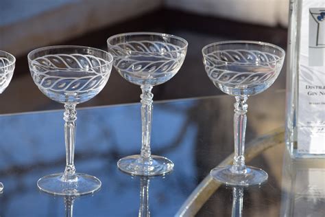 4 Vintage Etched Crystal Champagne Coupes Cocktail Glasses Fostoria 1940 S Nick And Nora