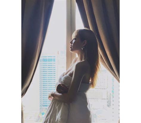 Làn da trắng muốt vóc dáng sexy khiến ai cũng muốn ngắm mãi của hot girl 9x Việt