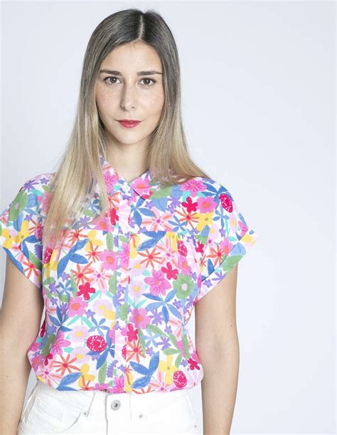 Camisa De Tejido Ligero De Manga Corta Con Estampado De Flores De