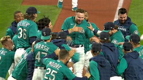 Cal Raleigh clinches for Mariners with walk-off HR | 09/30/2022 | MLB.com