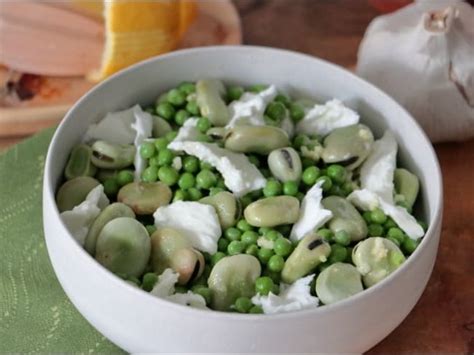 Salade de petits pois aux fèves et à la mozzarella Recette par Happy