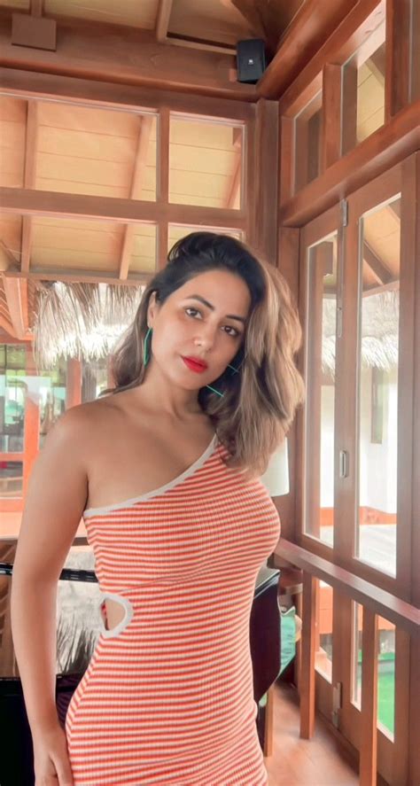 Pin By Ranjit Deshmukh On Hina Khan Indian Tv Actress Bollywood Actress Hot Bollywood