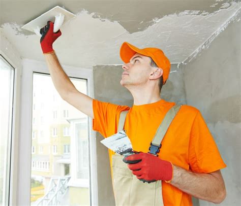 How Are Plaster Moldings Restored Homeowners Guide