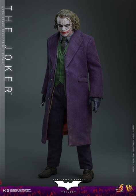The Joker Dx Hot Toys Batman The Dark Knight Trilogy