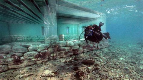 The Ncient Underwater Year Old Sunken City In Greece Is