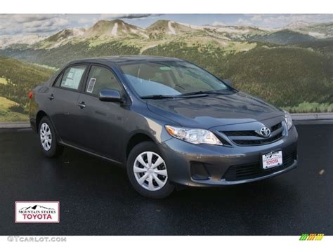 2011 Magnetic Gray Metallic Toyota Corolla LE 55283152 Photo 5