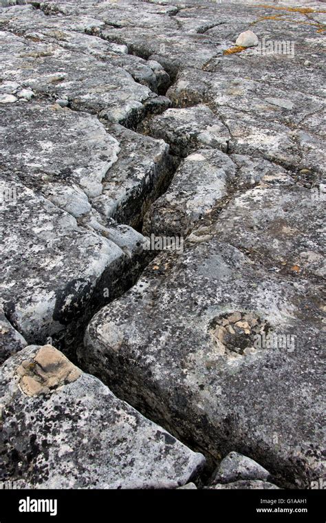 Rock Fissures Hi Res Stock Photography And Images Alamy