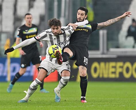 Bremer Ferma La Crisi Della Juventus Battuta La Lazio In Semifinale