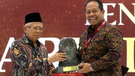 Pemprov Bali Terima Paritrana Award Tahun 2024 Provinsi Terbaik Dalam