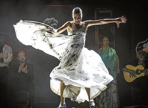 La Bailaora Sara Baras Celebra A Os De Xitos En El Teatro Olympia