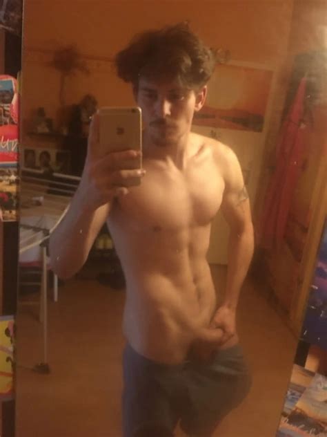 Small Dick 3 Nude Pics XHamster