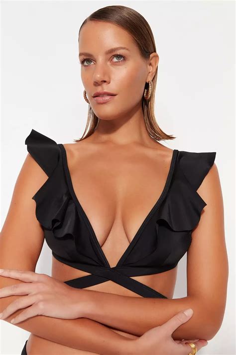 Buy Trendyol Triangle Ruffle Bikini Top 2024 Online ZALORA Philippines