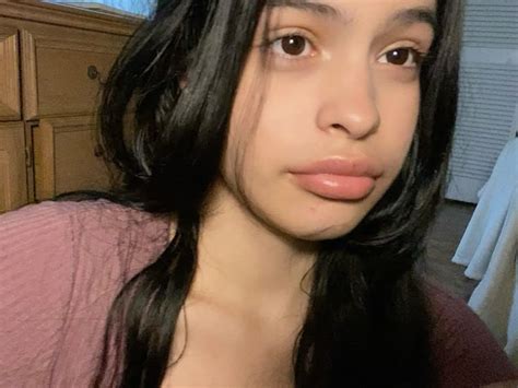 Pin By Cristina On Me In 2024 Pretty Latina Pretty Latinas Without Makeup