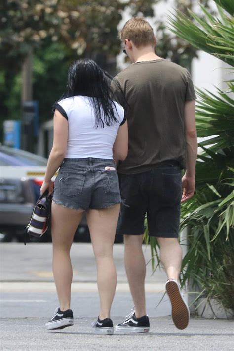 Ariel Winter Busty Braless Hot Celebs Home