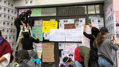 Feministas Toman Instalaciones De La Cndh Y De Comisión Estatal En