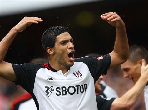 Vibrante Raúl Jiménez y Fulham le sacan el empate al Arsenal en la