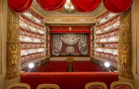 Teatro Comunale Luciano Pavarotti Freni Fondazione Di Modena