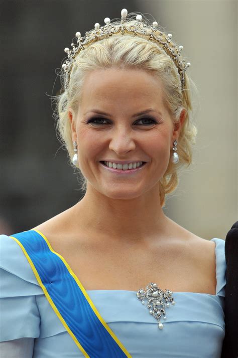 Inside Crown Princess Mette Marit Of Norways Dazzling Jewellery