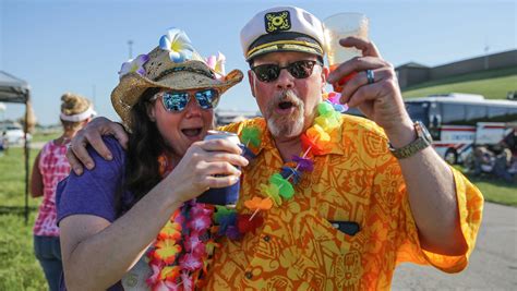 Jimmy Buffett And His Parrotheads Invade Ruoff Music Center