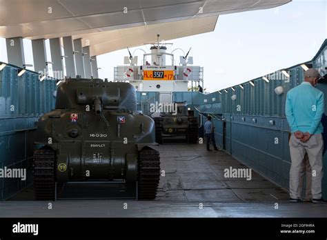 Portsmouth the d day story hi-res stock photography and images - Alamy